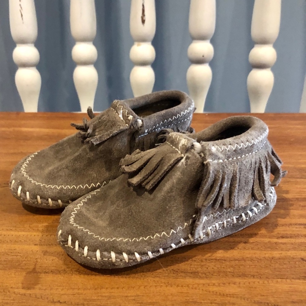 Toddler Minnetonka moccasins
